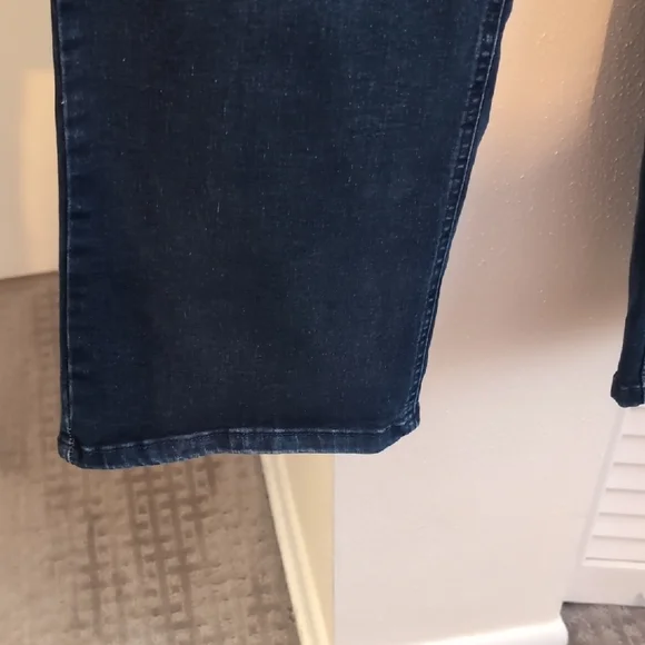 Simply Vera Vera Wang Dark Blue Flare Jeans - Picture 6 of 7